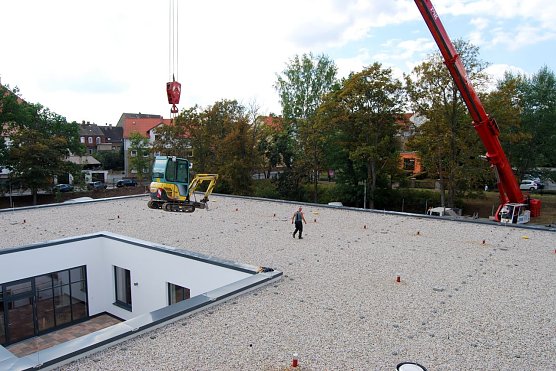 Der fliegende Minibagger (Foto: Helios Eisleben)