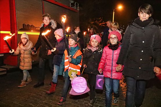 Umzug im Vorjahr (Foto: Stadtverwaltung)