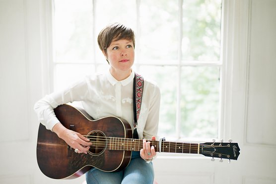 EMILY BARKER und ihre Band... (Foto: Künstler) EMILY BARKER und ihre Band... (Foto: Künstler)