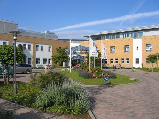 Helios Hettstedt, Eingang (Foto: Helios, Dagmar Mansfeldt)