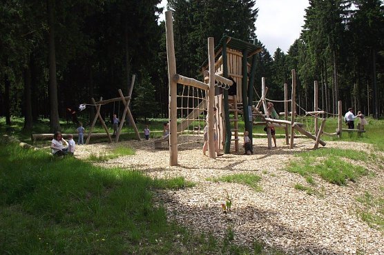 Auch ein Spielplatz geh&ouml;rt dazu (Foto: Kurt Frank)