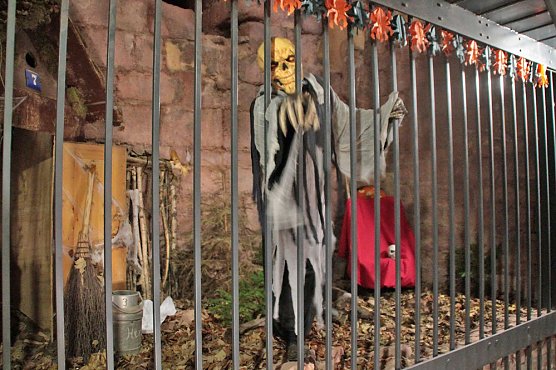 Halloweenspektakel am Kyffhäuser 2017 (Foto: Stadtmarketing Bad Frankenhausen) Halloweenspektakel am Kyffhäuser 2017 (Foto: Stadtmarketing Bad Frankenhausen)