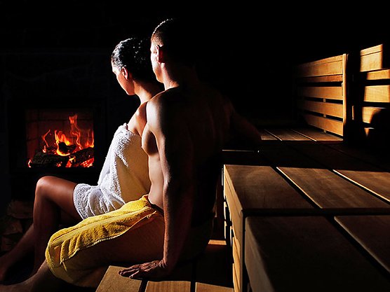 Th&uuml;ringer B&auml;dernacht in der Kyffh&auml;user-Therme (Foto: Stadtmarketing Bad Frankenhausen)