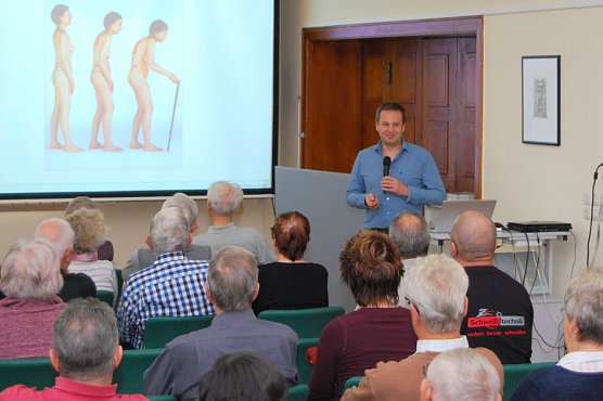 Chefarzt Dr. Birke (Foto: Gabriele Lakomy)