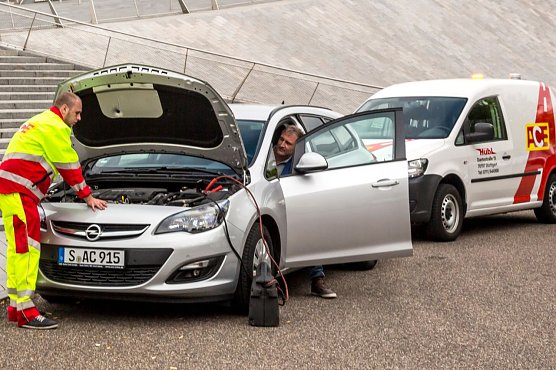 Soweit muss es nicht kommen - der ACE kl&auml;rt wie man die Autobatterie vor dem K&auml;ltetode sch&uuml;tzt (Foto: ACE Auto Club Europa e.V.)