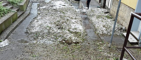 Aufr&auml;umarbeiten beginnen (Foto: Karl-Heinz Herrmann)