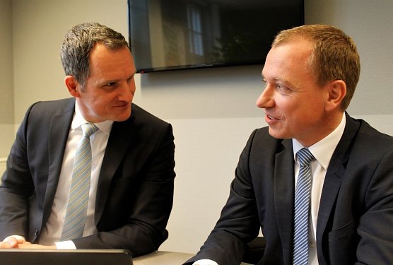 Stefan Klemmer (l.) und Mario Schulter  (Foto: Helios Kliniken Sangerhausen)