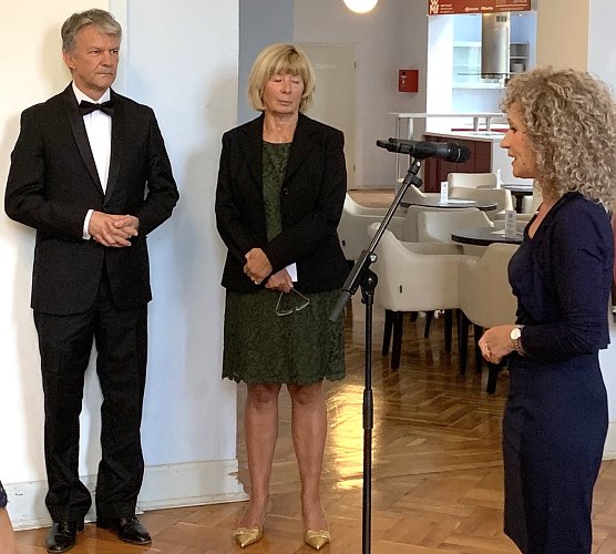 Operngala (Foto: oas) Operngala (Foto: oas)