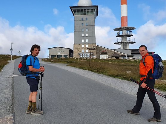 Das Etappenziel Brockengipfel erreichte man um 8.30 Uhr morgens (Foto: Bodo Schwarzberg)