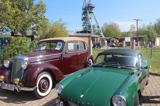 Oldtimertreffen am 1. Mai (Foto: K. Thom, Öffentlichkeitsarbeit Rosenstadt Sangerhausen GmbH) Oldtimertreffen am 1. Mai (Foto: K. Thom, Öffentlichkeitsarbeit Rosenstadt Sangerhausen GmbH)