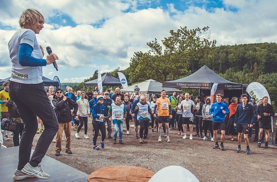 Vor dem Lauf wird Heike Drechsler f&uuml;r Aufw&auml;rmung sorgen (Foto: Ritter von Kempski Privathotels)