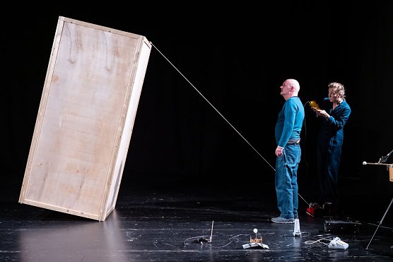 Big Box & kleines Orchester (Foto: Thomas Ernst) Big Box & kleines Orchester (Foto: Thomas Ernst)