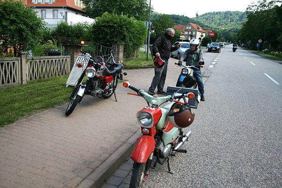 Auf Tour durch Kelbra (Foto: Ulrich Reinboth) Auf Tour durch Kelbra (Foto: Ulrich Reinboth)