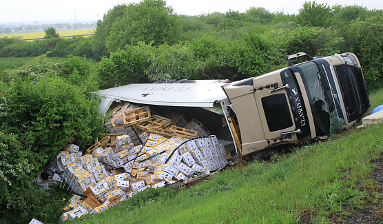 Verungl&uuml;ckter Bananentransport an der A38 (Foto: S. Dietzel)
