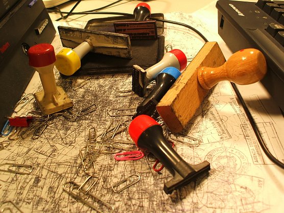 B&uuml;rokratie (Beispielbild) (Foto: Domenico Mattei auf Pixabay)