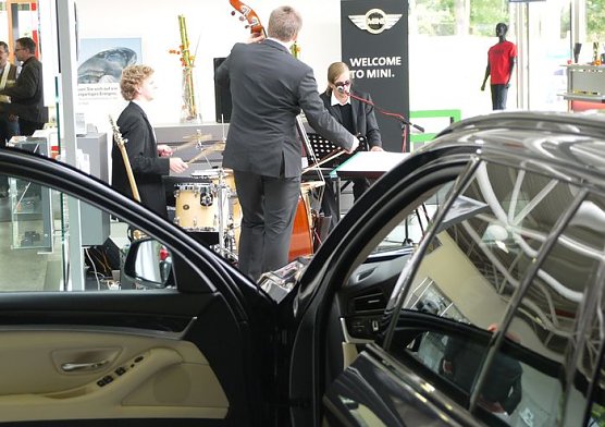 Doppel-Premiere (Foto: nnz)