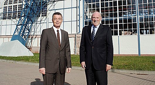 HERZLICHEN GL&Uuml;CKWUNSCH ZUM 67. (Foto: Hans-J&uuml;rgen Schmidt)