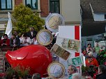 Bild: Die Aufbauarbeiten haben begonnen