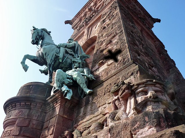 Bild: Reinigungskur f&uuml;r Kyffh&auml;userdenkmal