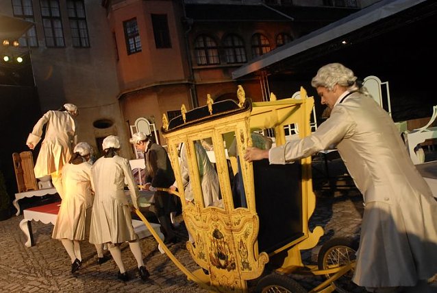 Bild: Proben im Schlosshof