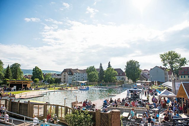Bild: Er&ouml;ffnung der Freibadsaison im Solewasser-Vitalpark