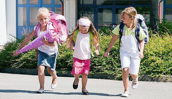 Bild: Achtung, Schulanf&auml;nger unterwegs