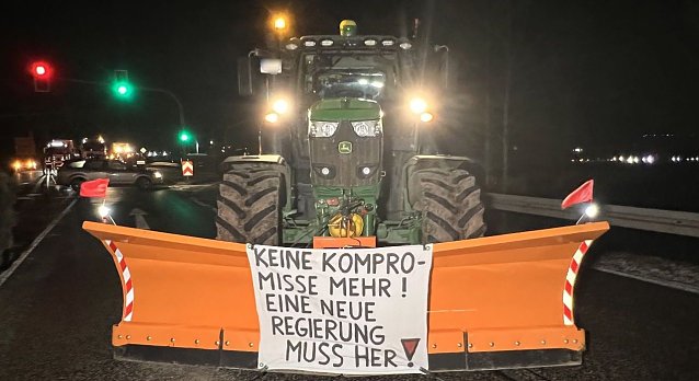 Bild: Bauernprotest heute Morgen gegen und vor Ampel