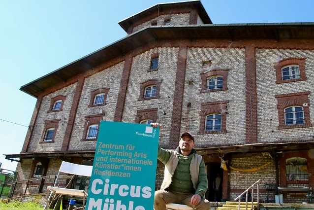 Bild: Hoppe ist von Haus aus "Equilibrist", also jemand der sich auf Kunstst&uuml;cke spezialisiert, die vor allem Gleichgewicht erfordern