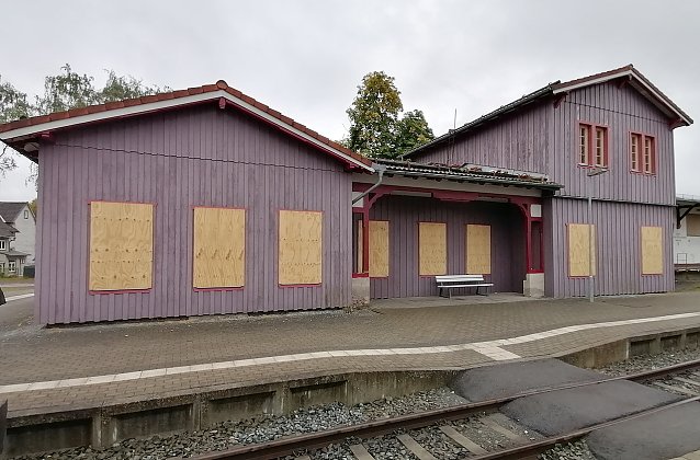 Das Empfangsgeb&auml;ude in Benneckenstein muss aufgrund starken Pilzbefalls abgerissen werden. Foto: HSB/Dirk Bahnsen