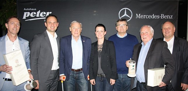 Bild: Legenden, Moderator und Veranstalter