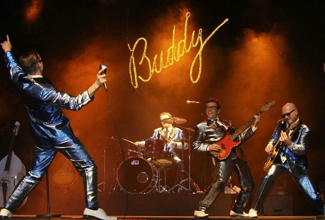 Show im Theater (Foto: Theater Nordhausen)