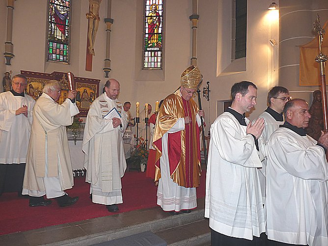 Kardinal Meisner in Sondershausen (Foto: Karl-Heinz Herrmann) Kardinal Meisner in Sondershausen (Foto: Karl-Heinz Herrmann)