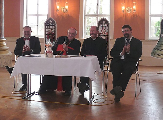 Kardinal Meisner in Sondershausen (Foto: Karl-Heinz Herrmann)