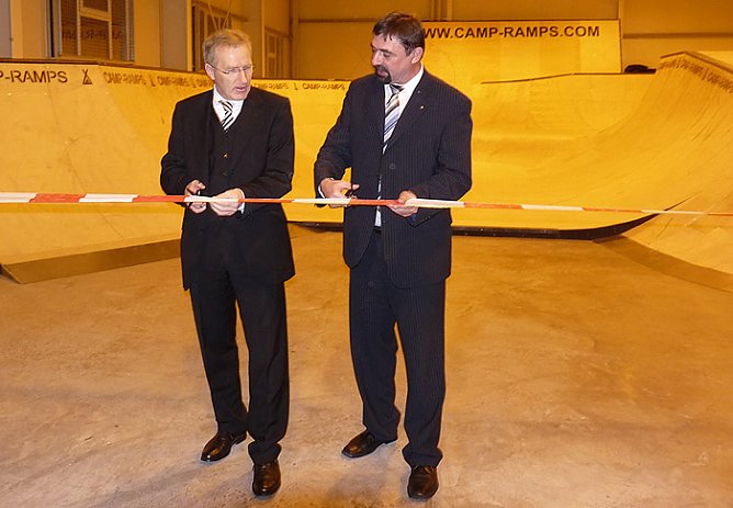 Einweihung Skaterbahn (Foto: Karl-Heinz Herrmann) Einweihung Skaterbahn (Foto: Karl-Heinz Herrmann)