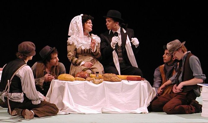 Dreigroschenoper (Foto: Kühn) Dreigroschenoper (Foto: Kühn)