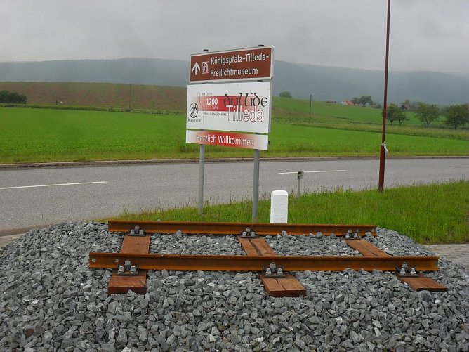 Ganz gro&szlig;er Bahnhof zum Kyffh&auml;user-Kleinbahn-Jubil&auml;um (Foto: Andreas Schm&ouml;lling)