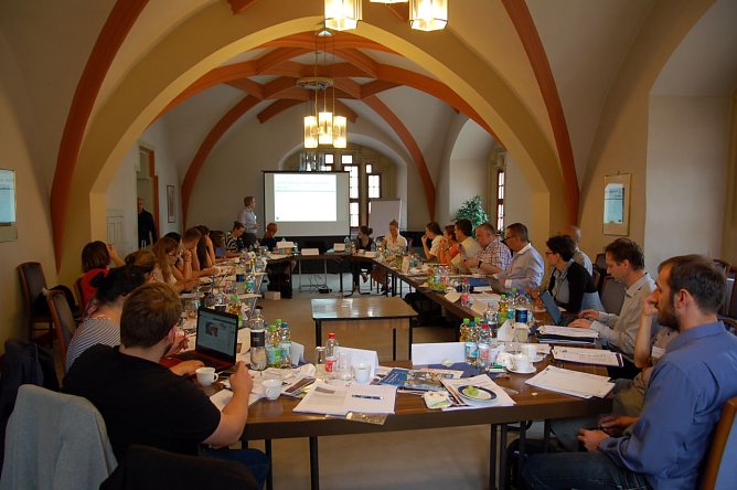 Die richtige Kulisse f&uuml;r ein Reformationsprojekt: der Eisleber Rathaussaal. (Foto: Cathleen Scheiner)