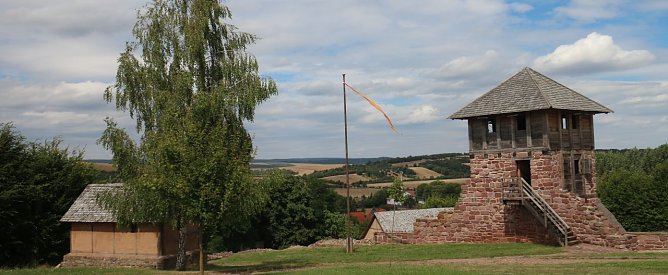Geschichte erleben auf der Pfalz Tilleda (Foto: Angelo Glashagel) Geschichte erleben auf der Pfalz Tilleda (Foto: Angelo Glashagel)