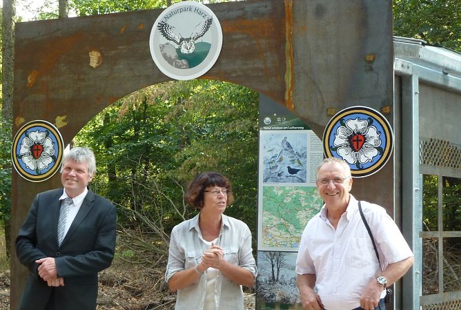 &Uuml;bergeben (Foto: Isabel Reuter/RVH)