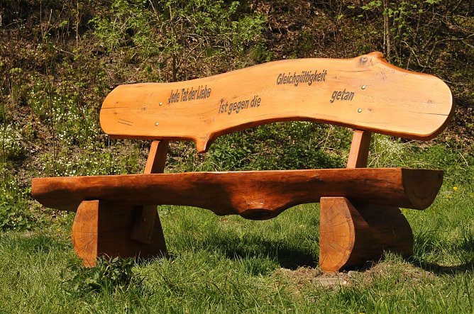 Gedankenbank in Stolberg (Foto: Biosph&auml;renreservat, Heinz Noack)