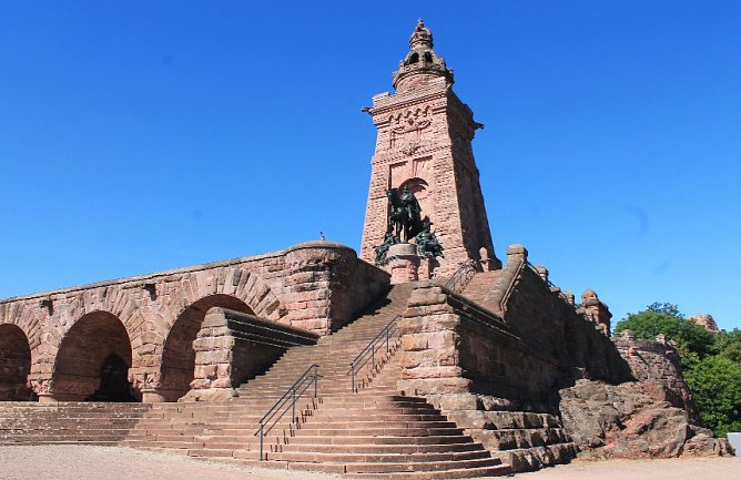 Kreiswahrzeichen länger geöffnet (Foto: Heiko Kolbe) Kreiswahrzeichen länger geöffnet (Foto: Heiko Kolbe)