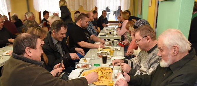 Auch 2018: Kartoffelscheibenessen in G&ouml;rsbach (Foto: G&auml;mkow)