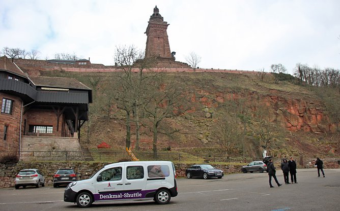Mit Elektroantrieb zum Kyffhäuserdenkmal (Foto: Karl-Heinz Herrmann) Mit Elektroantrieb zum Kyffhäuserdenkmal (Foto: Karl-Heinz Herrmann)