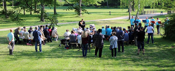 Gottesdienste im Freien (Foto: Karl-Heinz Herrmann)