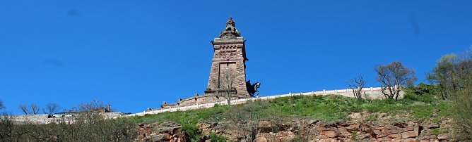 Kunstf&uuml;hrer zum Kyffh&auml;user-Denkmal vorgestellt (Foto: Karl-Heinz Herrmann)