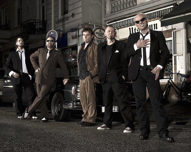 Extrabreit (Foto: Agentur)