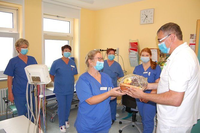 &Uuml;berraschung zum Tag der Pflege  (Foto: Helios Klinik )