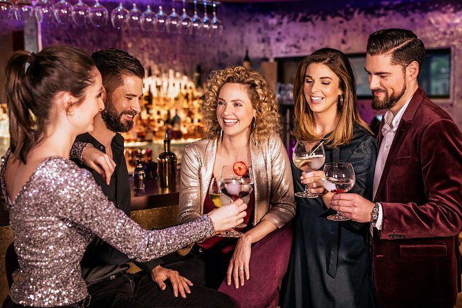 Beste Freunde feiern gern (Foto: mydays.de)