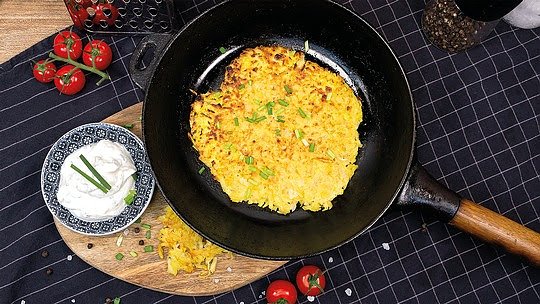 Vom Bauernfr&uuml;hst&uuml;ck zum Klassiker: Die Schweizer R&ouml;sti  (Foto: Kartoffel-Marketing GmbH)