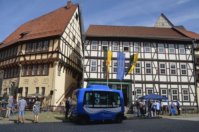 Automatisierter Shuttlebus  (Foto: S&ouml;nke Beckmann,  AS-NaSa)